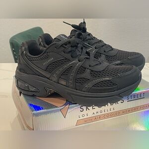 Skechers shadow Stellar OH Women size 8.5